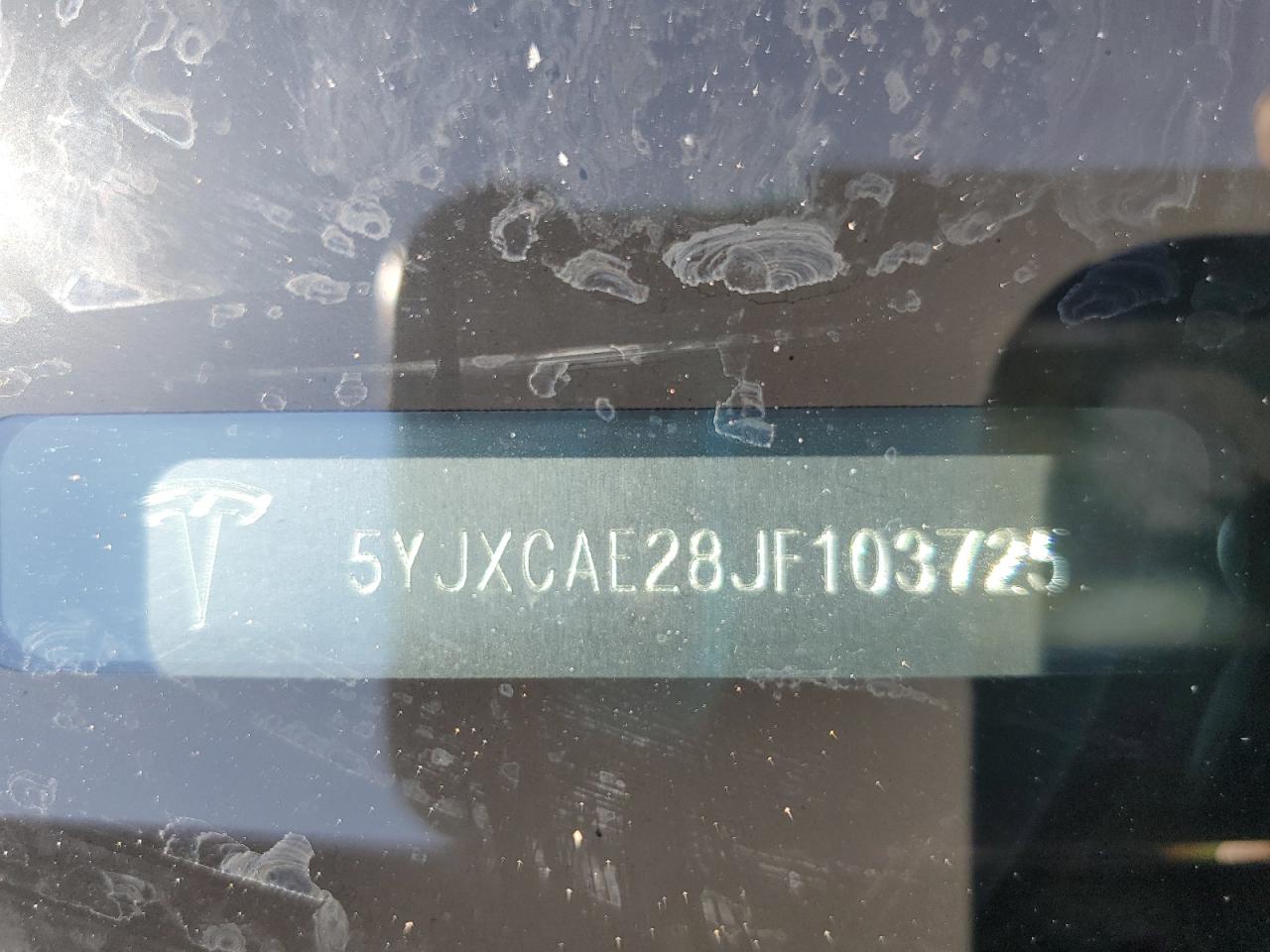 2018 Tesla Model X VIN: 5YJXCAE28JF103725 Lot: 63797385