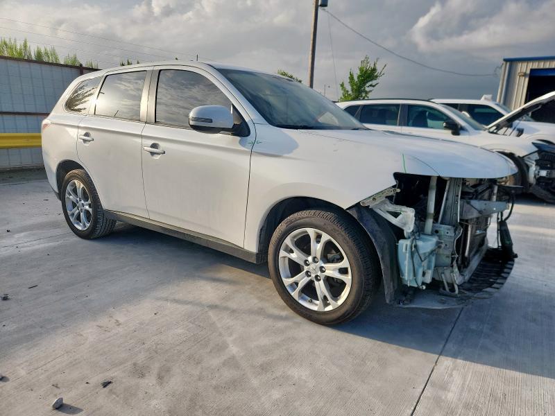  MITSUBISHI OUTLANDER 2014 Biały