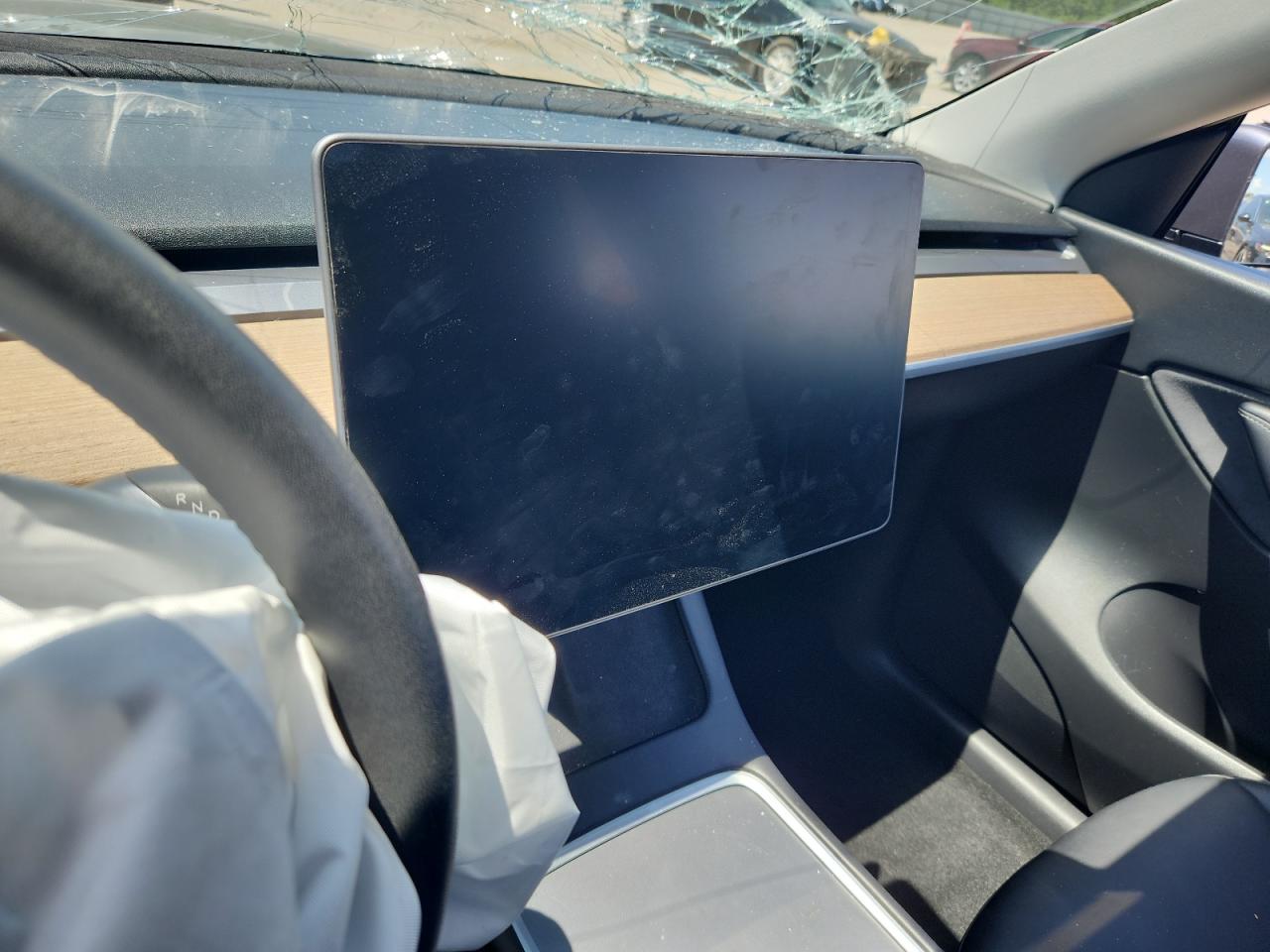 5YJYGDEE6MF191019 2021 Tesla Model Y