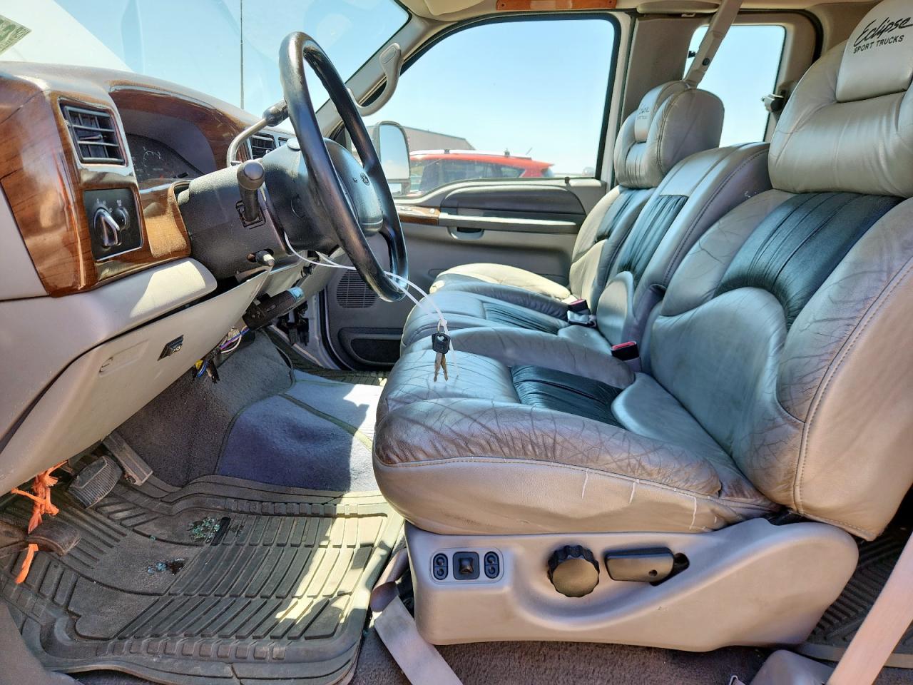 1999 Ford F250 Super Duty VIN: 1FTNX21F3XEE53588 Lot: 64113385