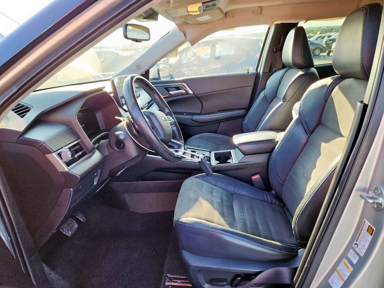 2022 Mitsubishi Outlander Se VIN: JA4J3UA81NZ011660 Lot: 66042995