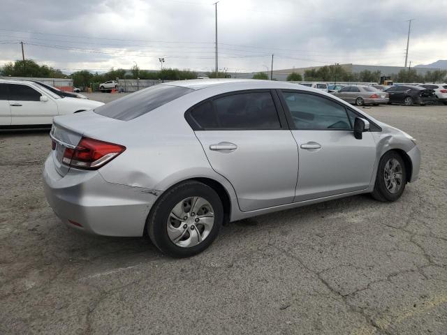Sedans HONDA CIVIC 2015 Srebrny