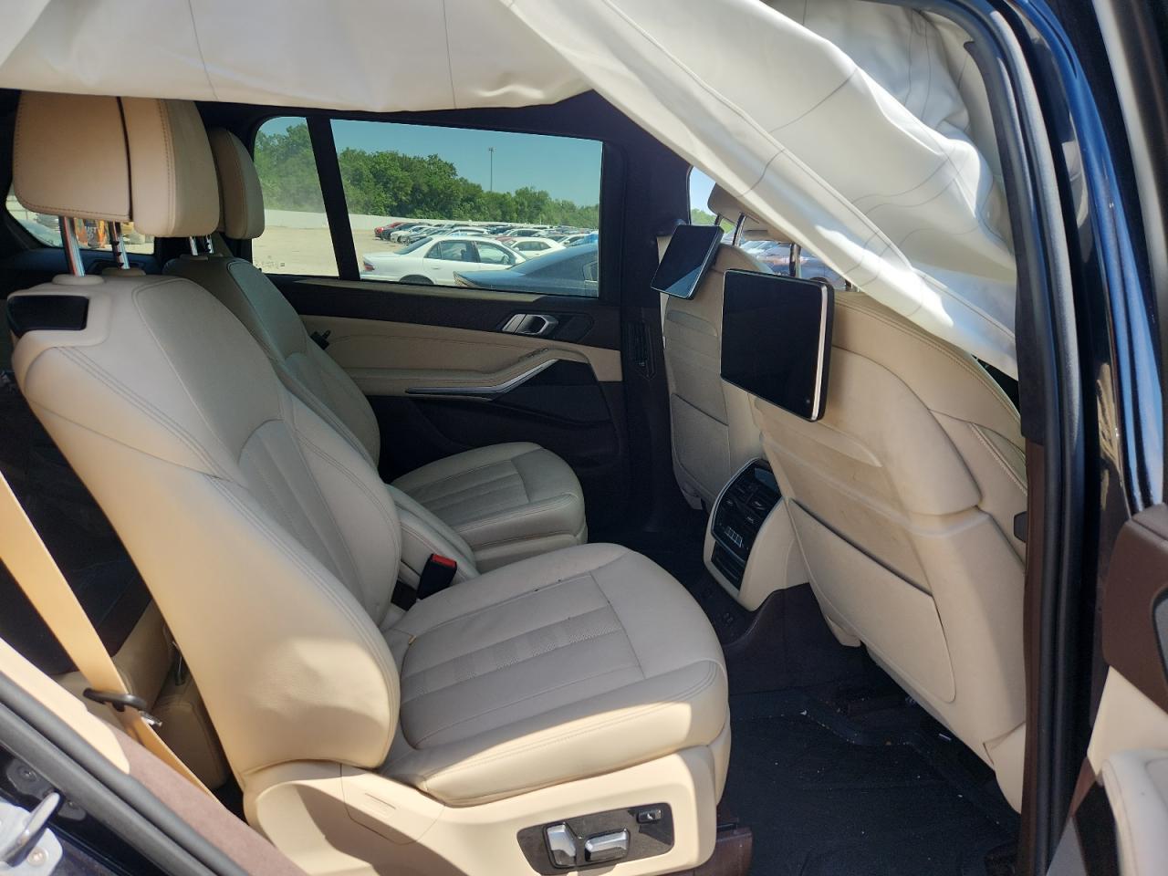 2019 BMW X7 xDrive40I VIN: 5UXCW2C57KL083294 Lot: 64237895