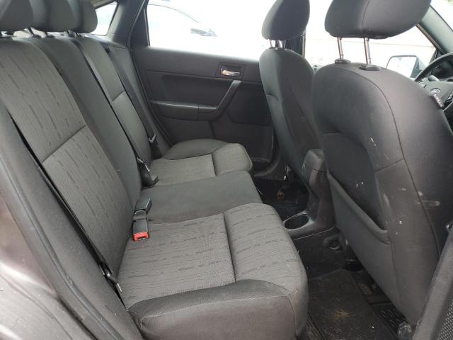 2010 FORD FOCUS SE  