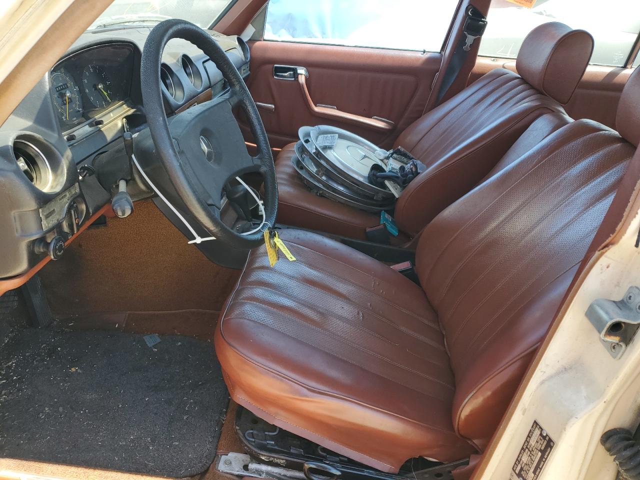 1982 Mercedes-Benz 240 D VIN: WDBAB23A0CB297423 Lot: 64999775