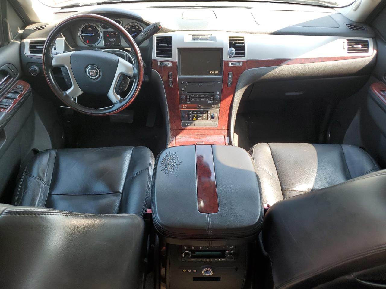 2010 Cadillac Escalade Luxury VIN: 1GYUKBEF6AR135060 Lot: 63782195