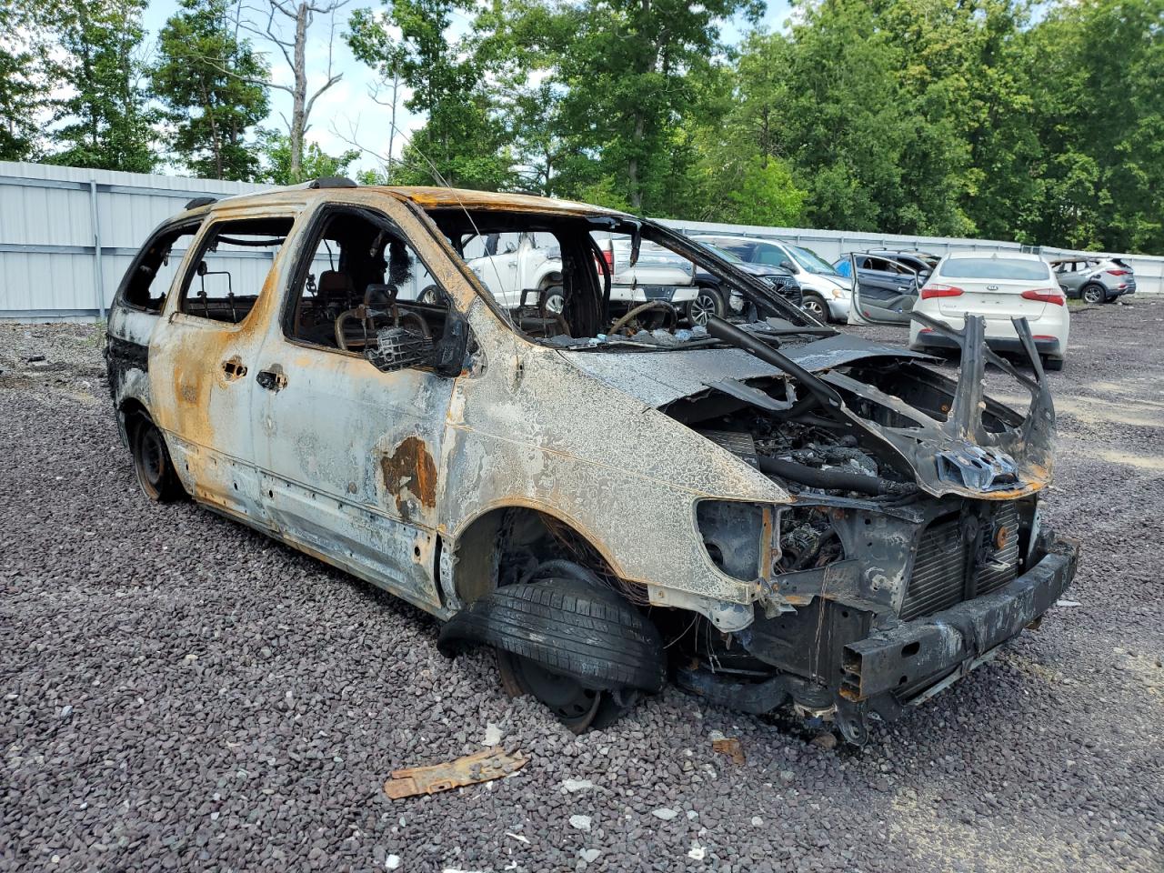 2001 Toyota Sienna Le VIN: 4T3ZF13C71U401074 Lot: 63490365