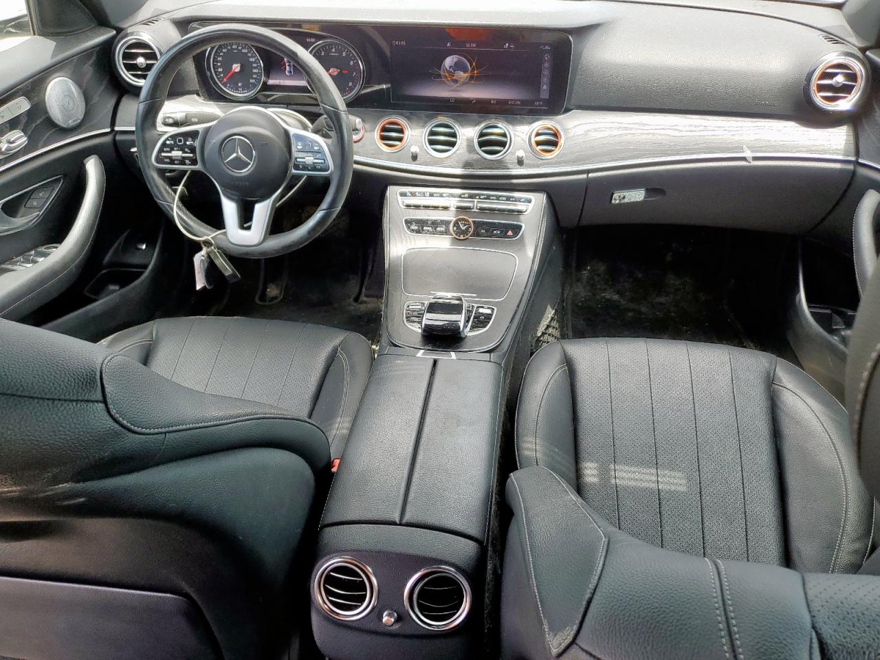2019 Mercedes-Benz E 300 VIN: WDDZF4JB3KA488148 Lot: 65440445