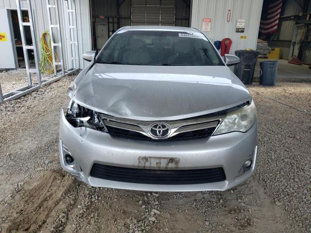  TOYOTA CAMRY 2014 Srebrny