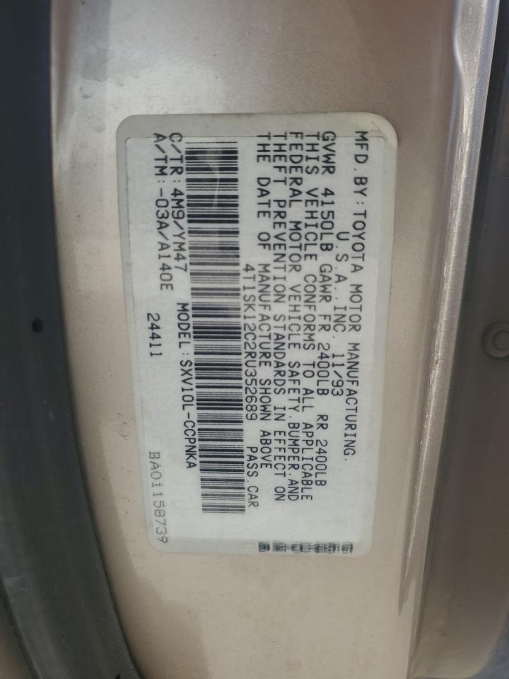 1994 Toyota Camry Le VIN: 4T1SK12C2RU352689 Lot: 62940695