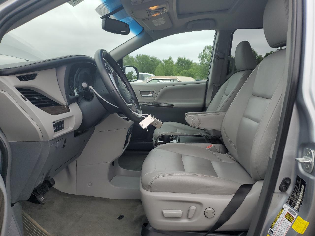 2016 Toyota Sienna Xle VIN: 5TDDK3DC6GS136075 Lot: 65009295