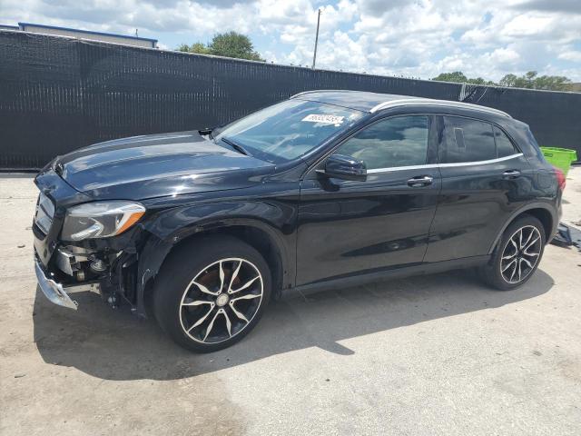 Parquets MERCEDES-BENZ GLA-CLASS 2017 Czarny