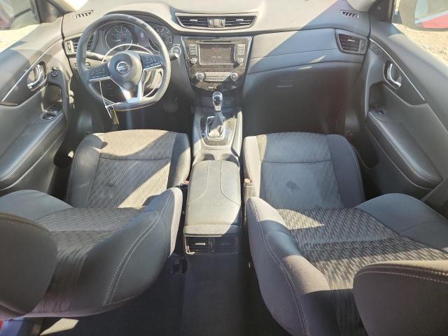  NISSAN ROGUE 2018 Czerwony