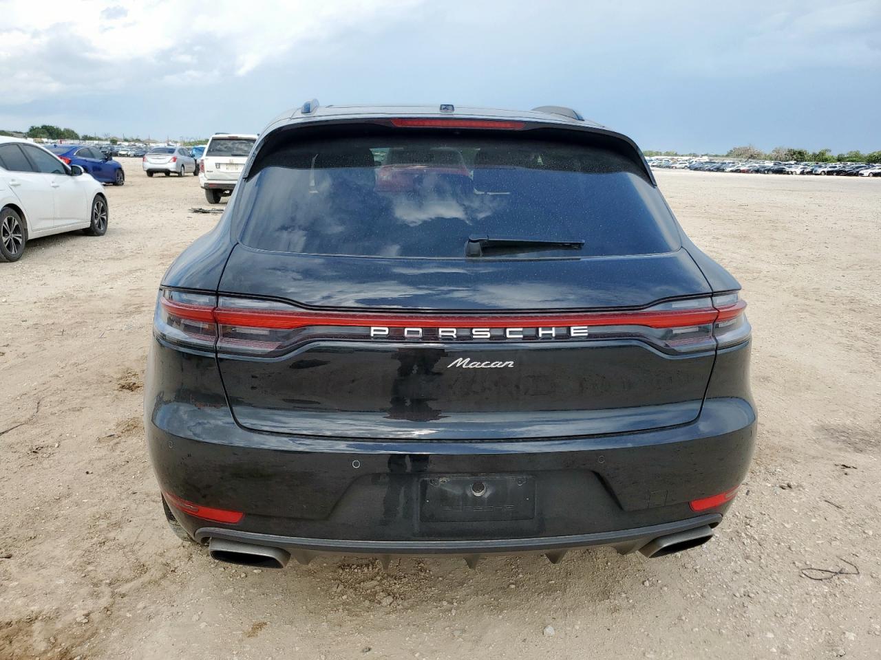 2021 Porsche Macan VIN: WP1AA2A59MLB00818 Lot: 63942625