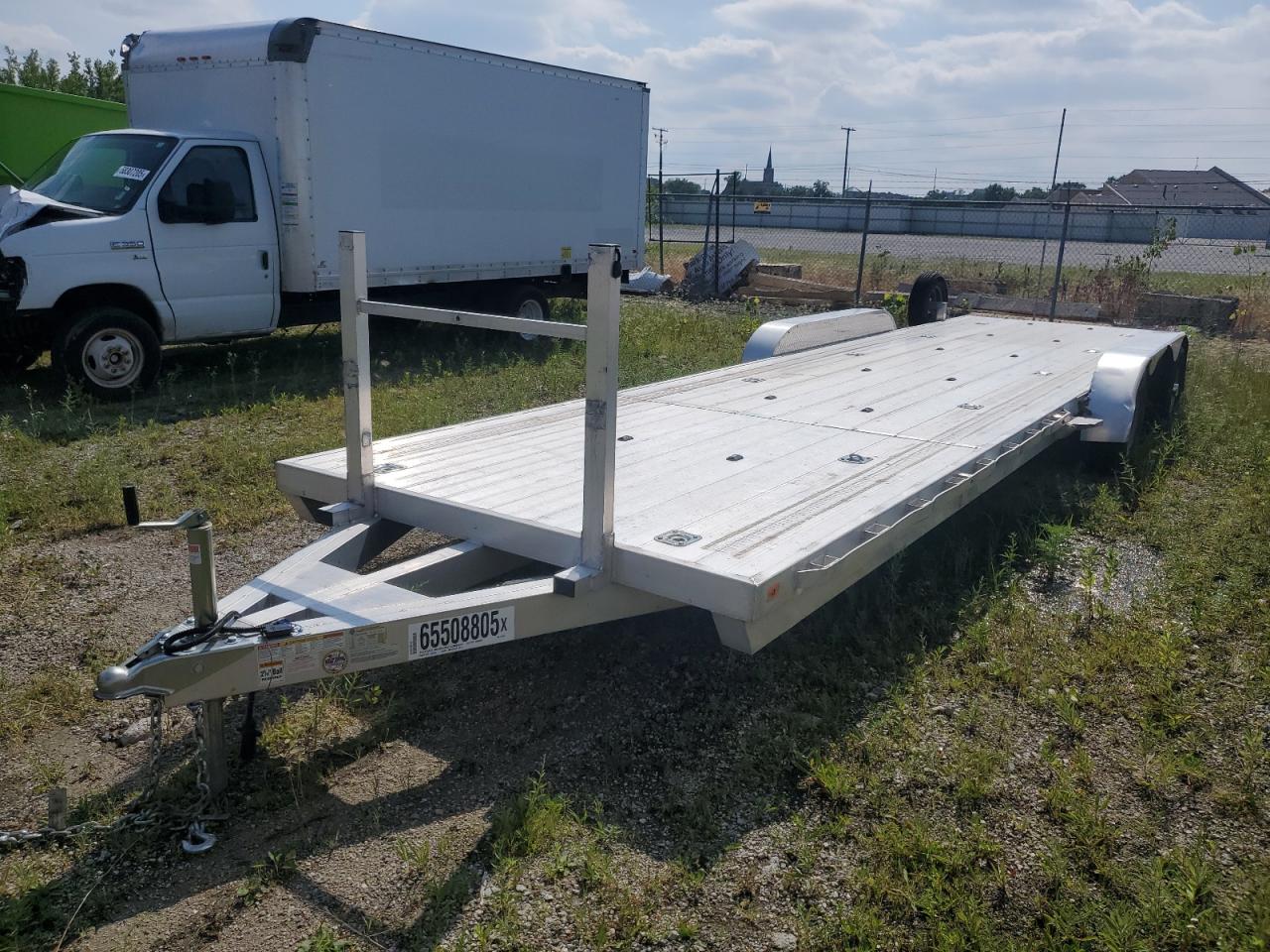 2025 Other 31Foot white null null 5KGBHHN32S1021344 photo #3