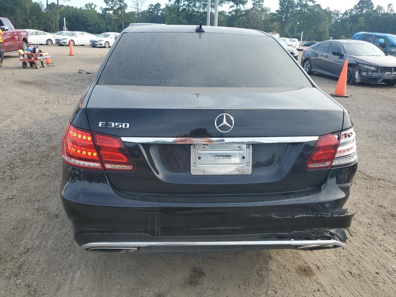 2014 Mercedes-Benz E 350 VIN: WDDHF5KB5EB072066 Lot: 64518095