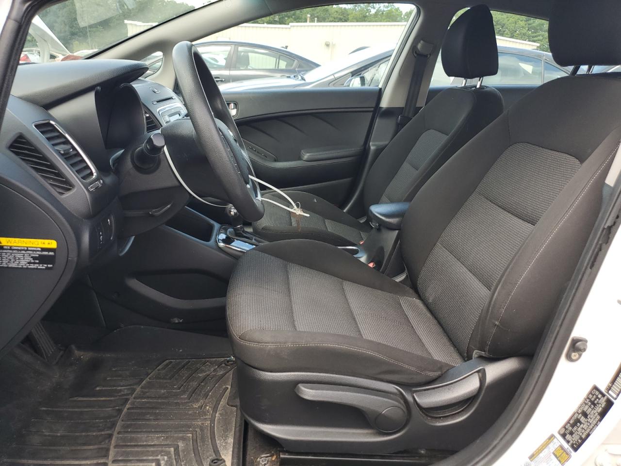 2017 Kia Forte Lx VIN: 3KPFK4A76HE083430 Lot: 64397175