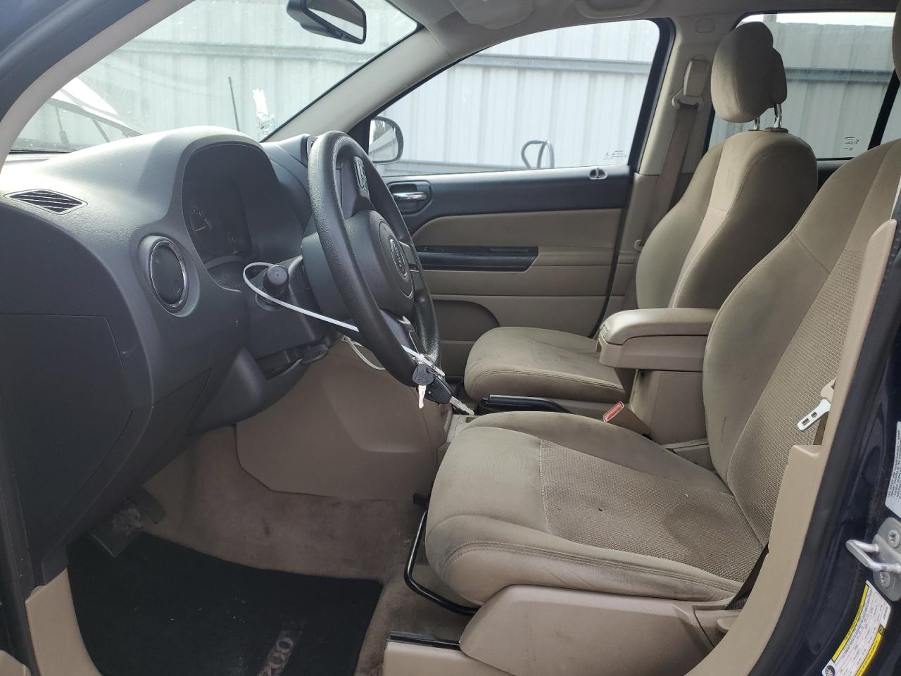 2016 Jeep Compass Sport VIN: 1C4NJCBA5GD569035 Lot: 65263385