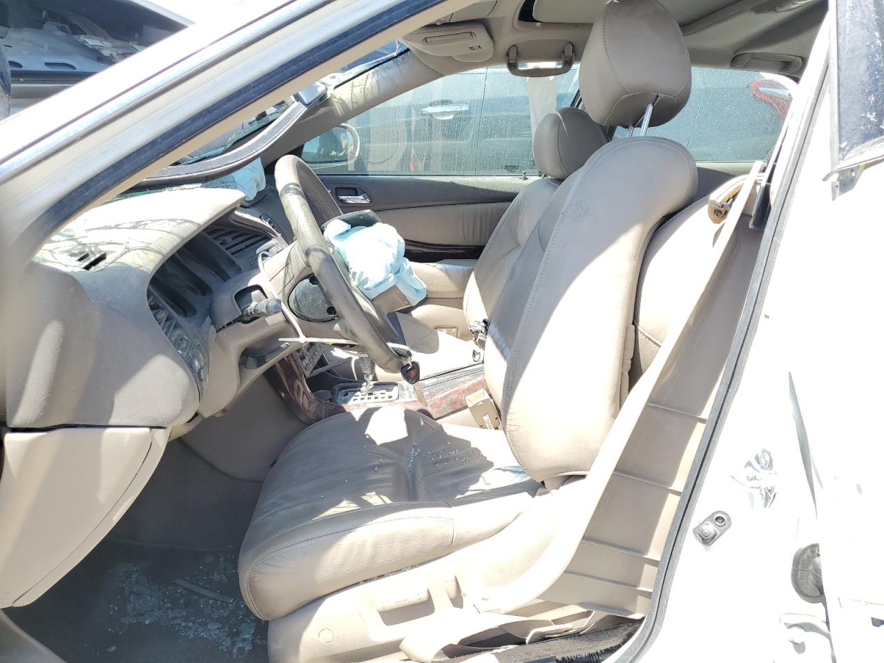 2000 Acura 3.2Tl VIN: 19UUA5667YA053180 Lot: 61875575