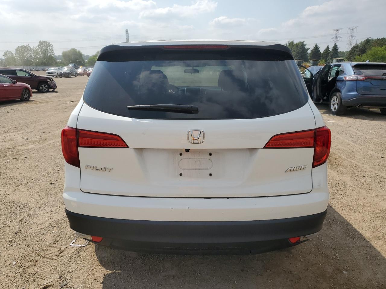 2018 Honda Pilot Lx VIN: 5FNYF6H12JB046627 Lot: 65638735