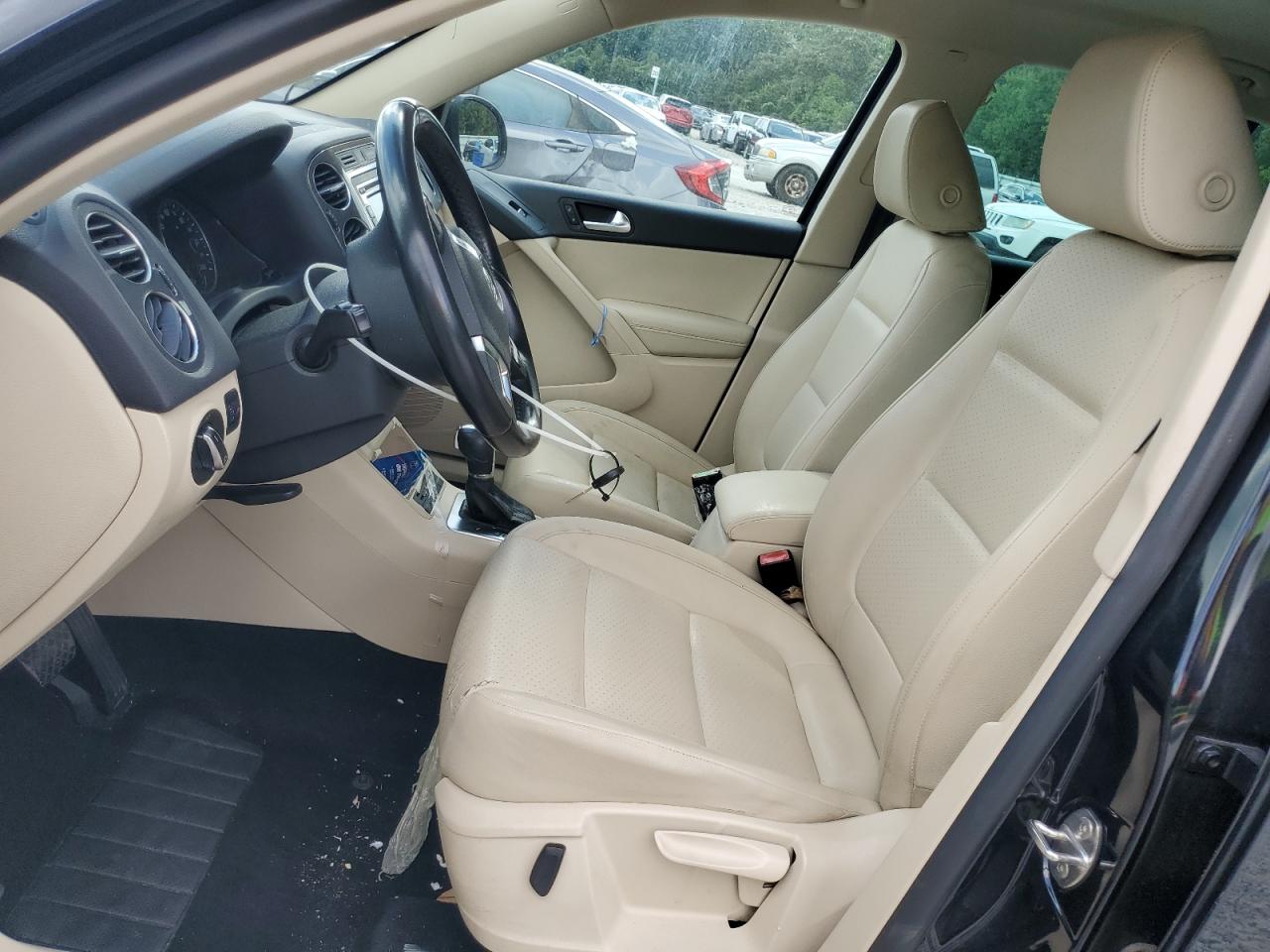 2013 Volkswagen Tiguan S VIN: WVGAV3AX1DW611818 Lot: 64781595