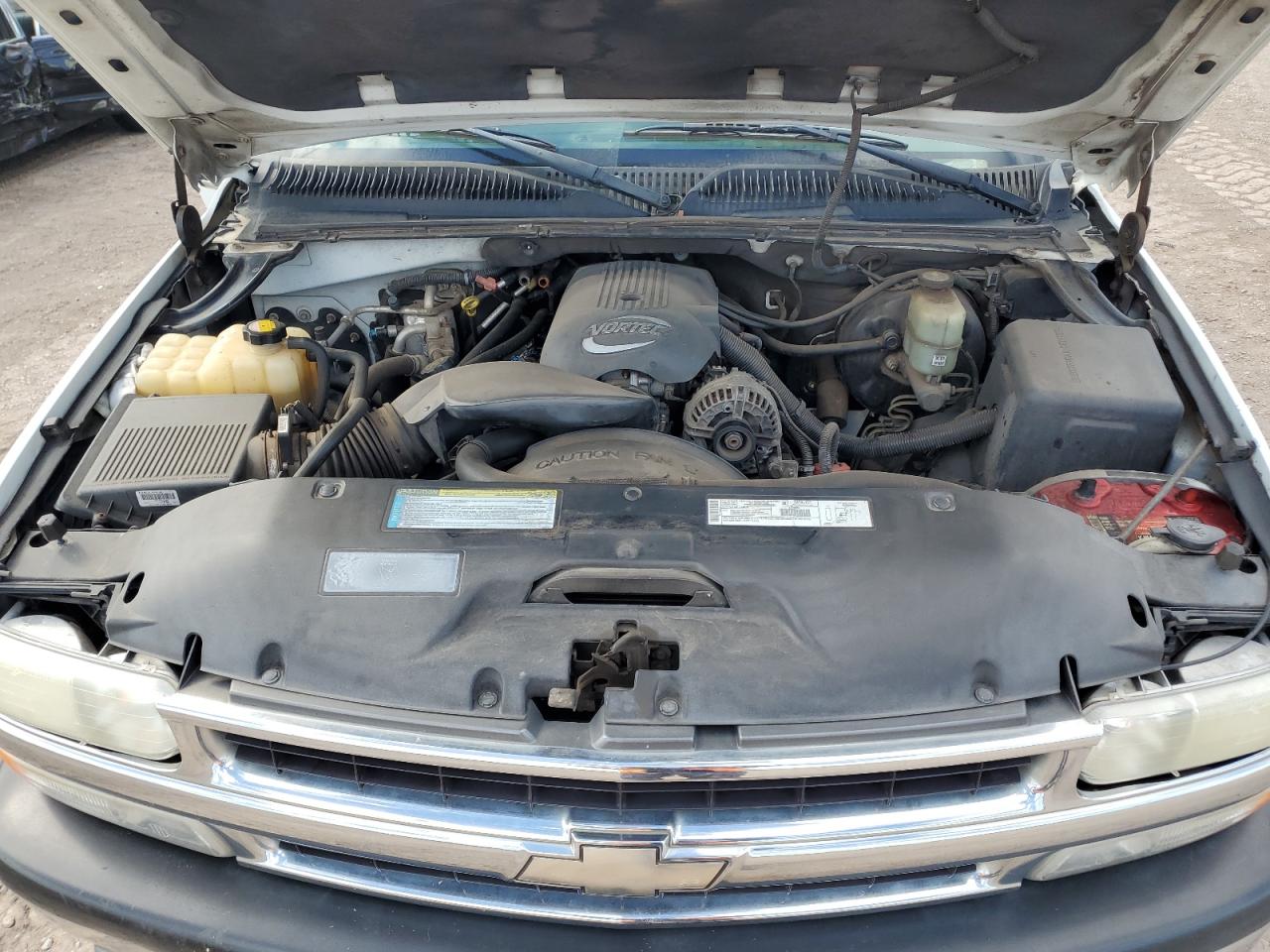 2001 Chevrolet Suburban C1500 VIN: 3GNEC16T81G100873 Lot: 64723265