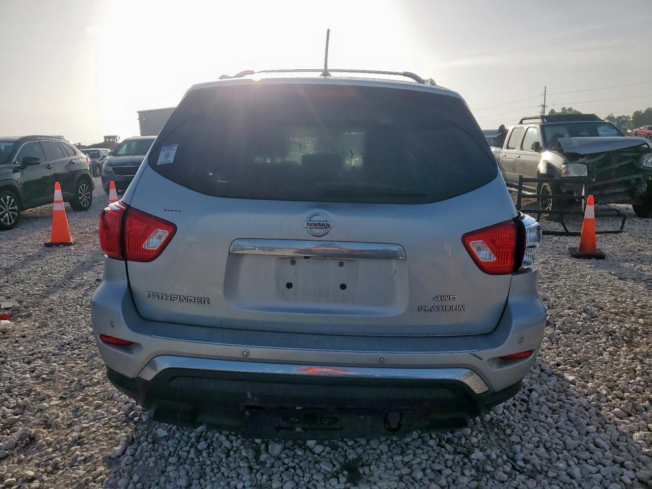 2017 Nissan Pathfinder S VIN: 5N1DR2MM7HC687712 Lot: 64902505