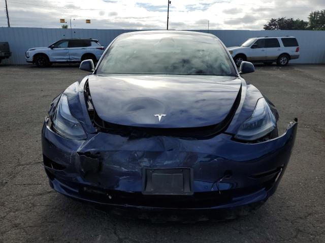  TESLA MODEL 3 2022 Синий
