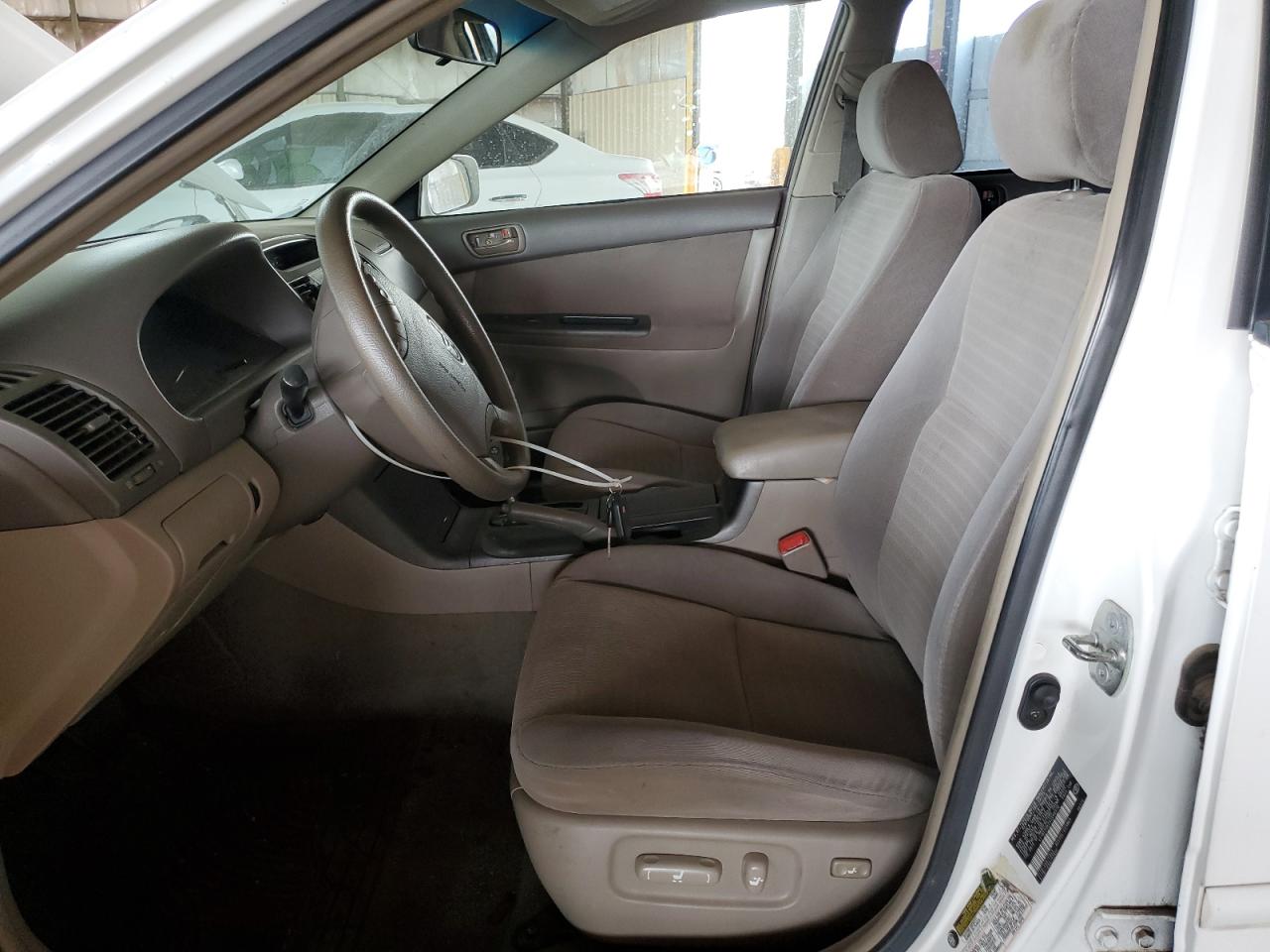 2005 Toyota Camry Le VIN: 4T1BE32K25U546076 Lot: 65028175