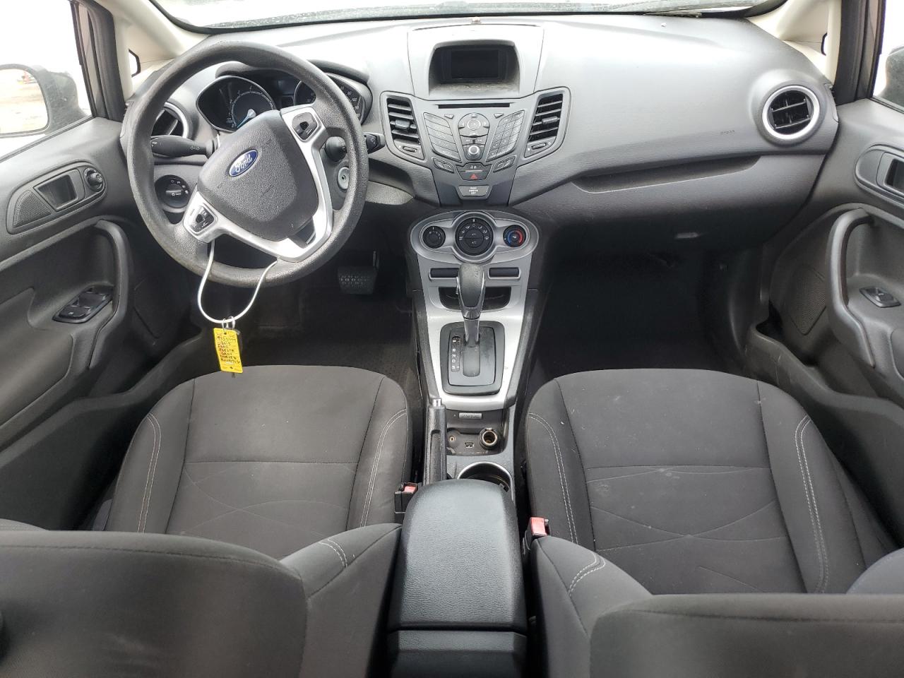 3FADP4BJ7KM141762 2019 Ford Fiesta Se