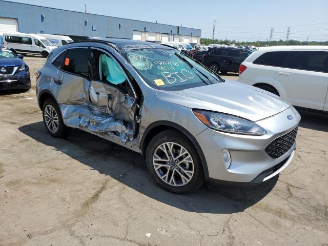  FORD ESCAPE 2022 Silver
