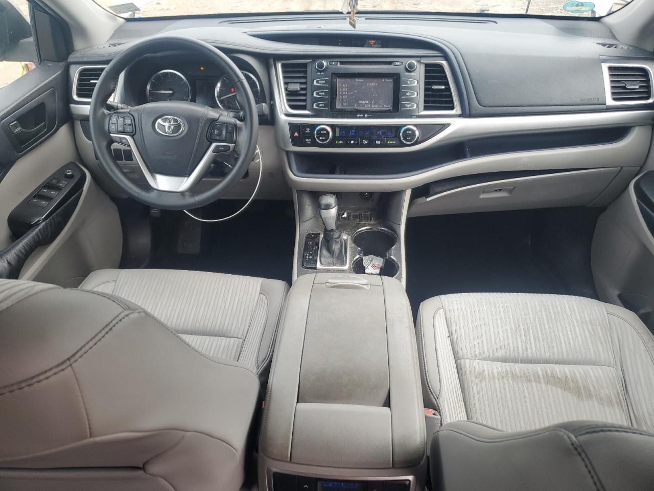 2014 Toyota Highlander Le VIN: 5TDZKRFH6ES031745 Lot: 63960615