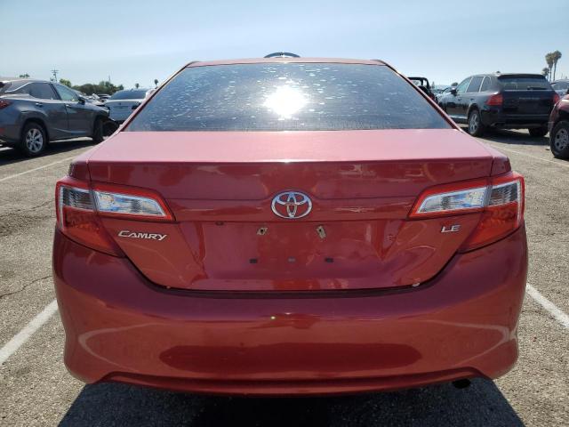  TOYOTA CAMRY 2014 Czerwony