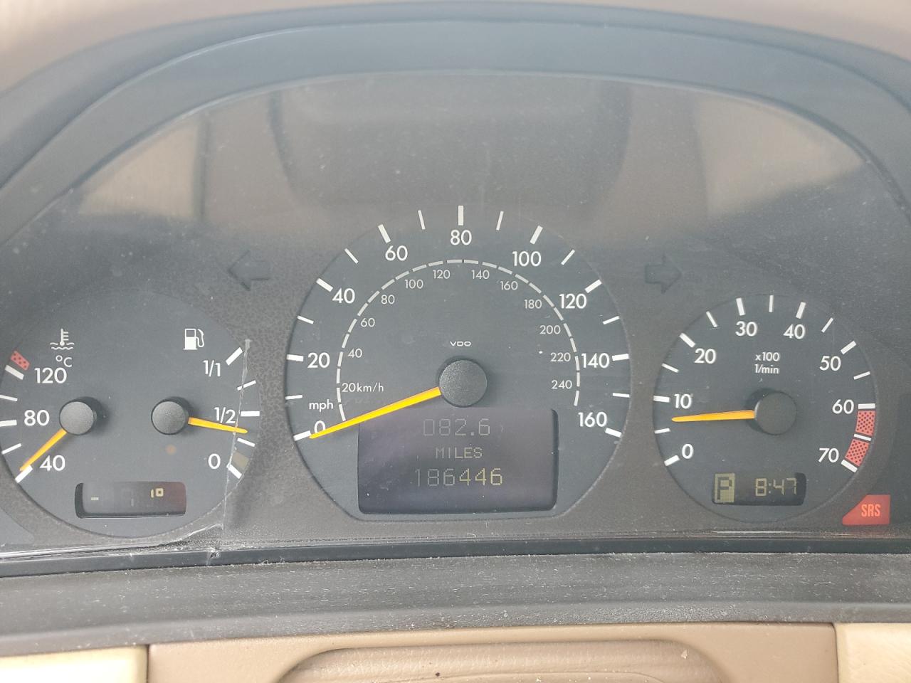 2000 Mercedes-Benz E 320 4Matic VIN: WDBJF82J3YX038167 Lot: 62429355