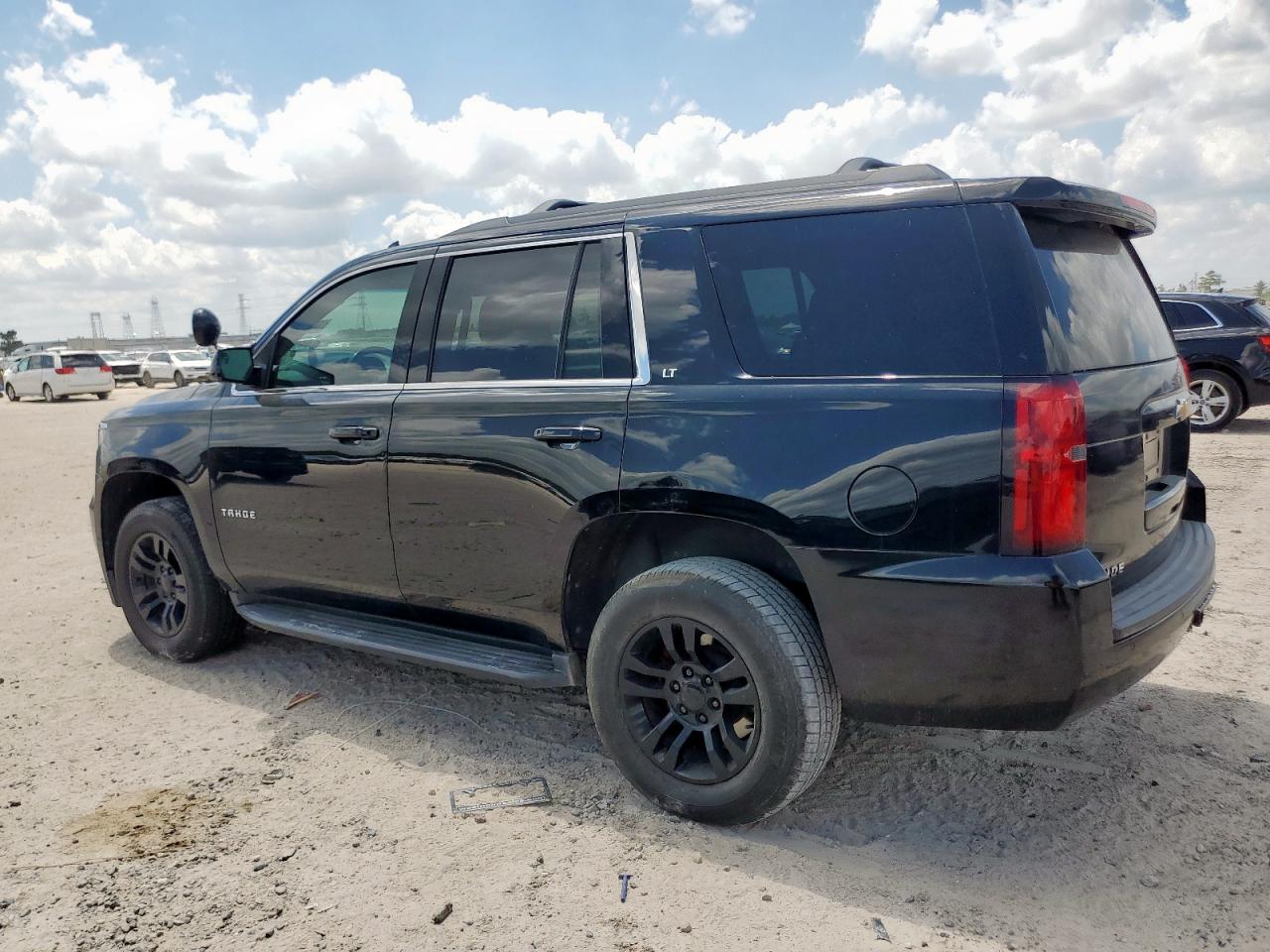 2018 Chevrolet Tahoe K1500 Lt black null gas 1GNSKBKCXJR396397 photo #3