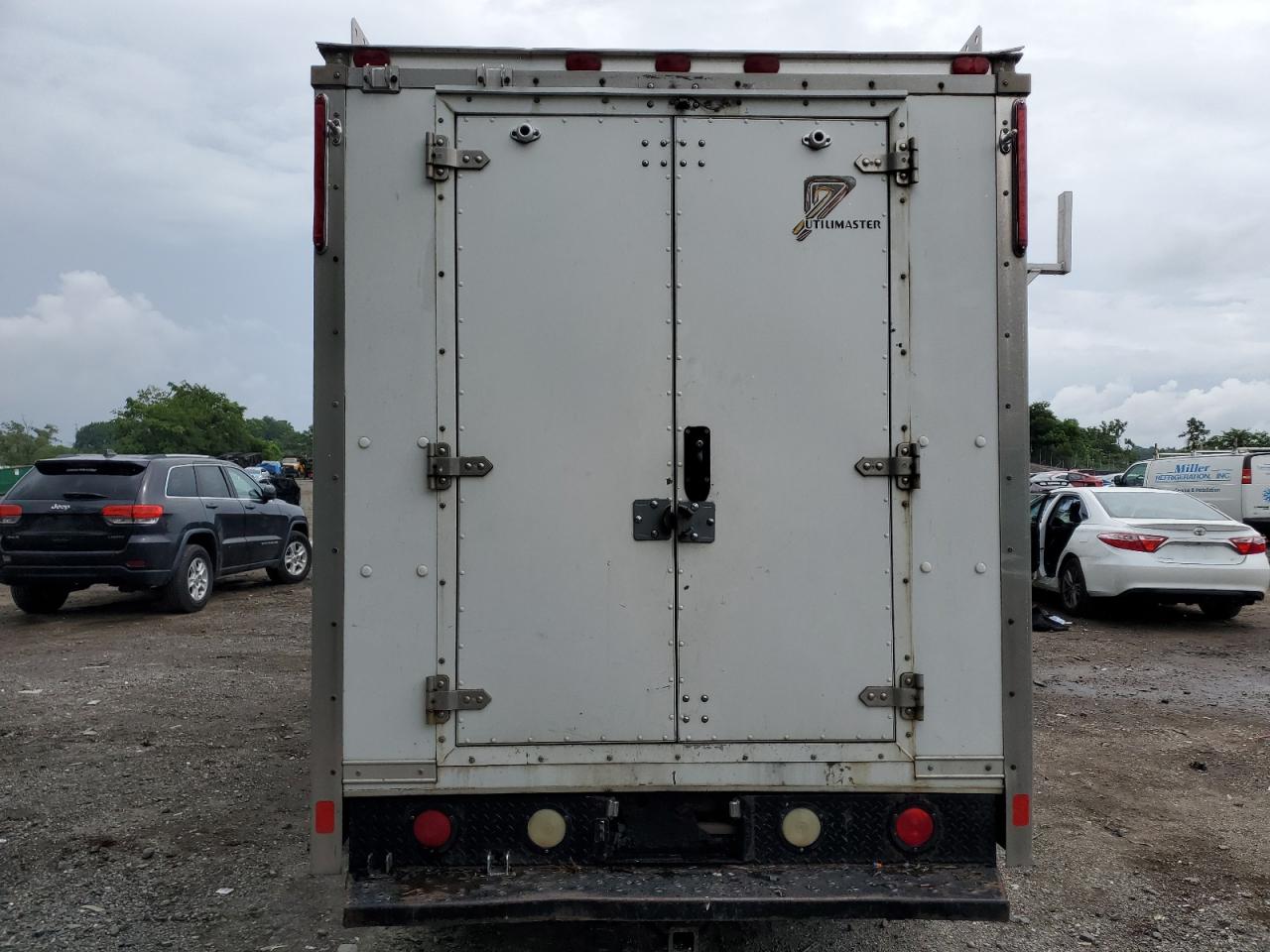 2007 GMC Savana Cutaway G3500 VIN: 1GDHG31U271115684 Lot: 63593215