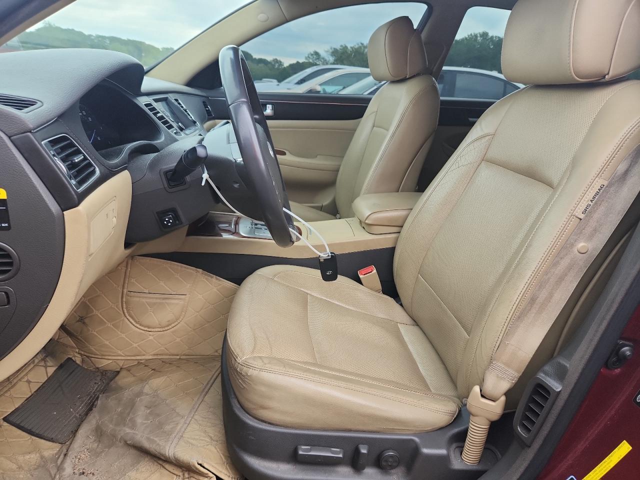 2012 Hyundai Genesis 3.8L VIN: KMHGC4DD7CU195212 Lot: 65474475
