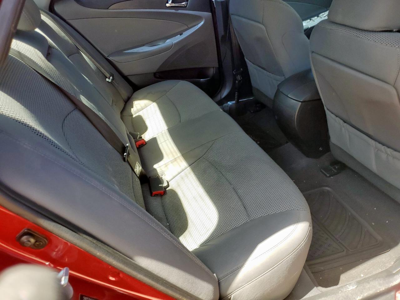 2014 Hyundai Sonata Gls VIN: 5NPEB4AC0EH912587 Lot: 70937375