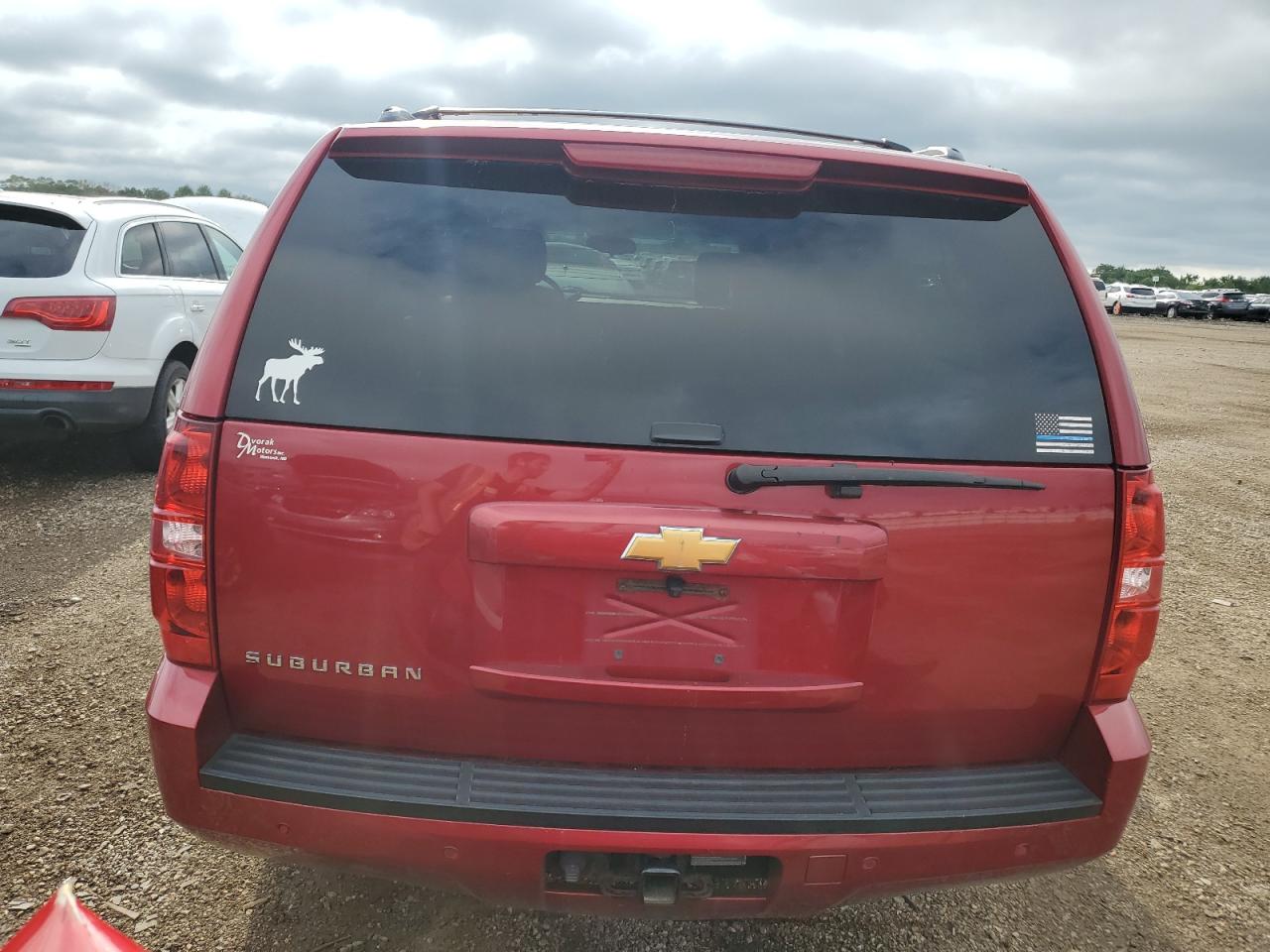 2013 Chevrolet Suburban K1500 Lt VIN: 1GNSKJE7XDR322992 Lot: 64729035