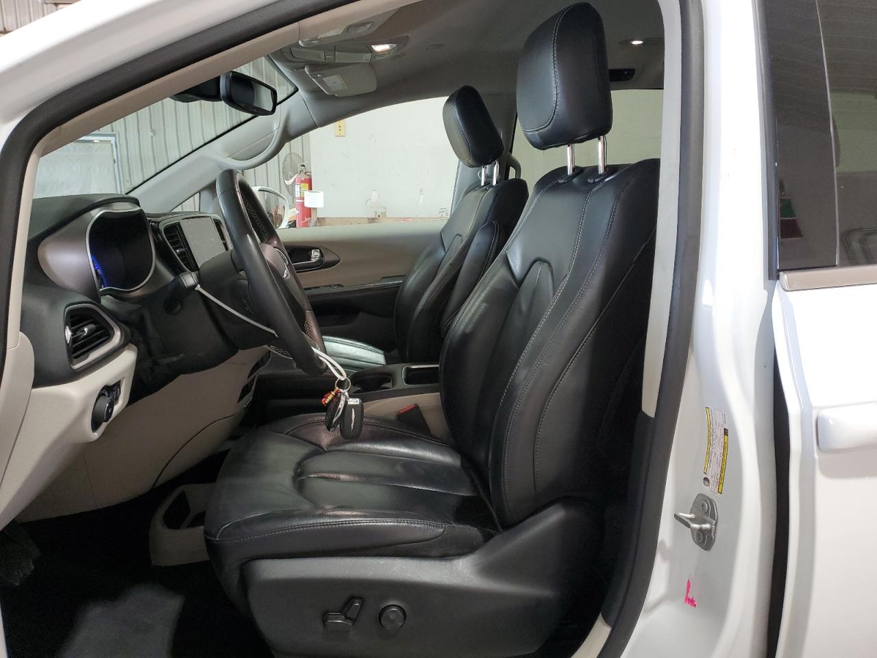 2022 Chrysler Pacifica Touring L VIN: 2C4RC1BG4NR215134 Lot: 64838405