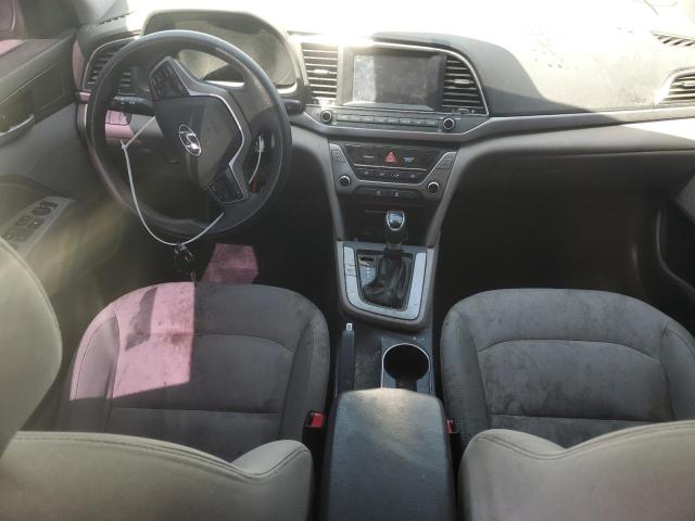 Седани HYUNDAI ELANTRA 2017 Сріблястий