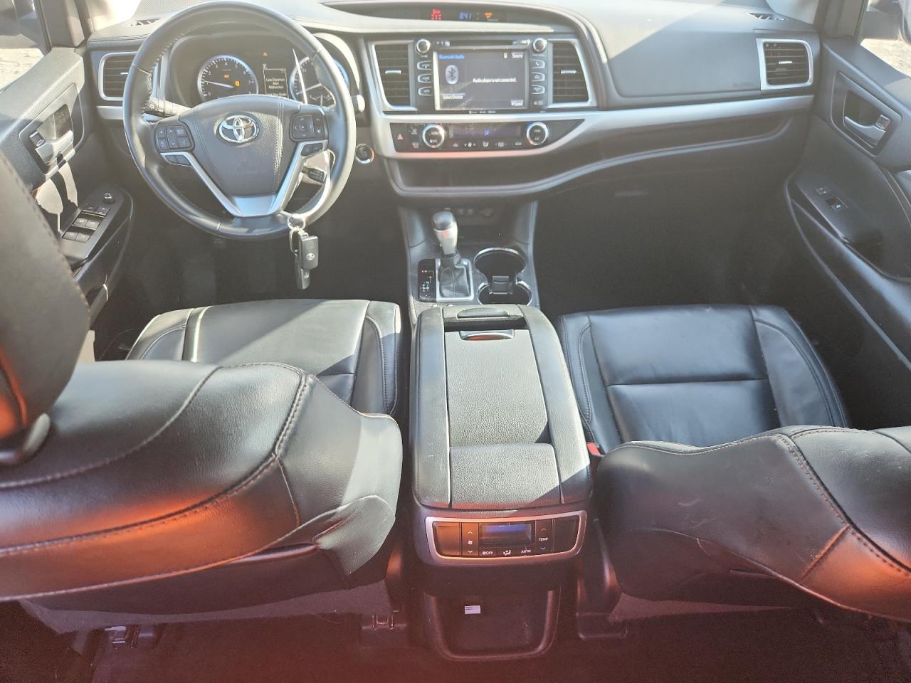 2017 Toyota Highlander Se VIN: 5TDKZRFHXHS520571 Lot: 64376585