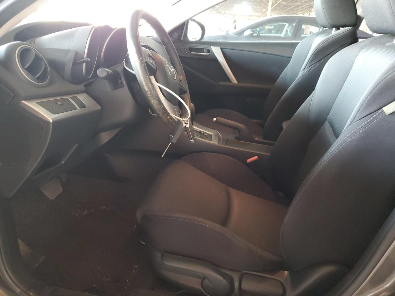 2011 Mazda 3 S VIN: JM1BL1K5XB1491804 Lot: 64324795