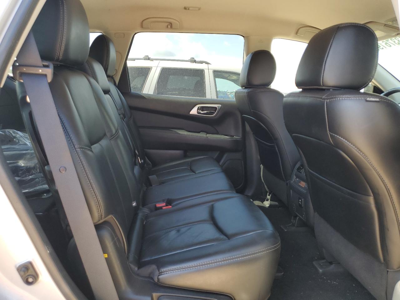 2017 Nissan Pathfinder S VIN: 5N1DR2MN3HC687473 Lot: 63376195