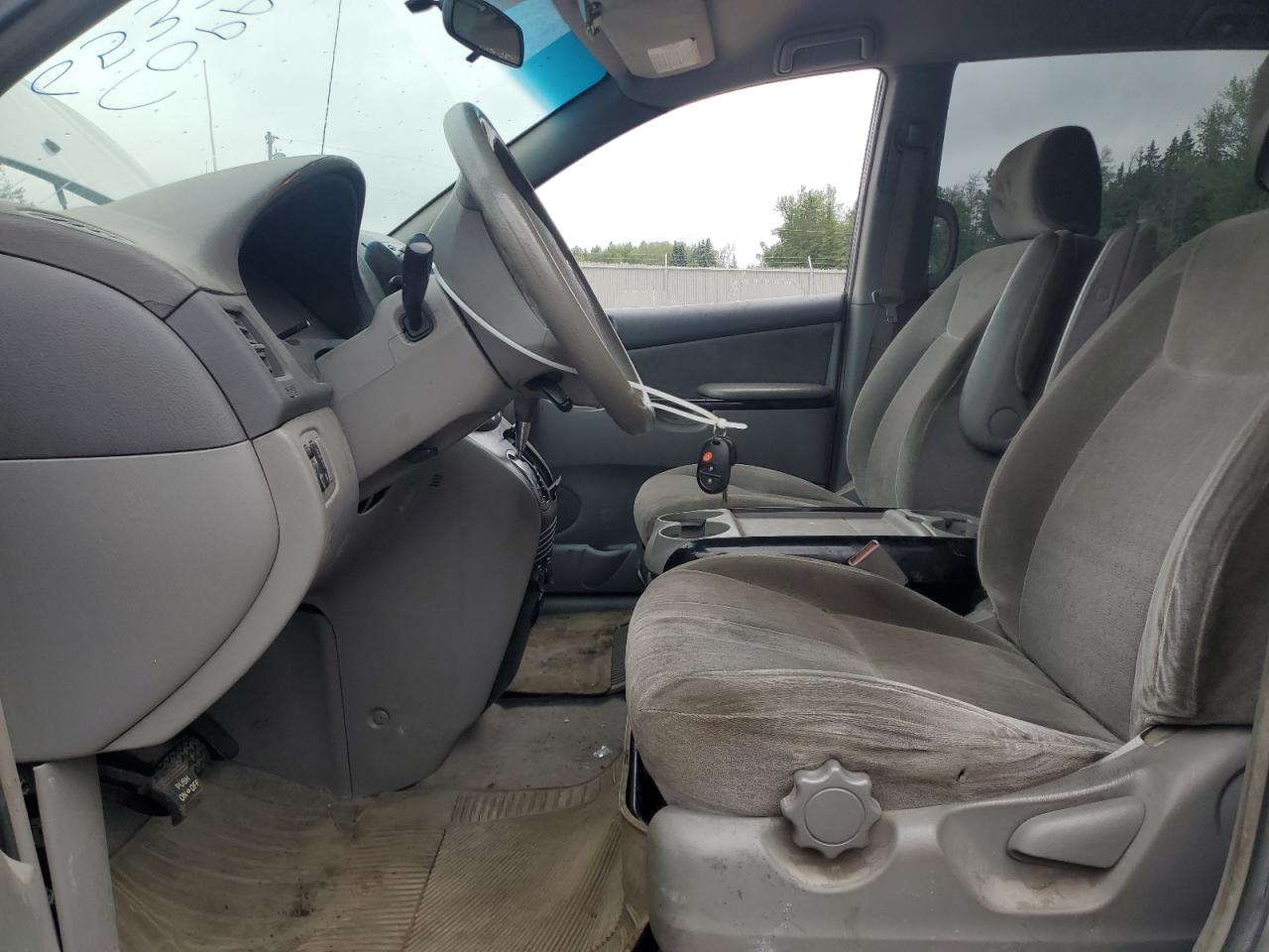 2004 Toyota Sienna Ce VIN: 5TDZA29C64S016185 Lot: 65330495