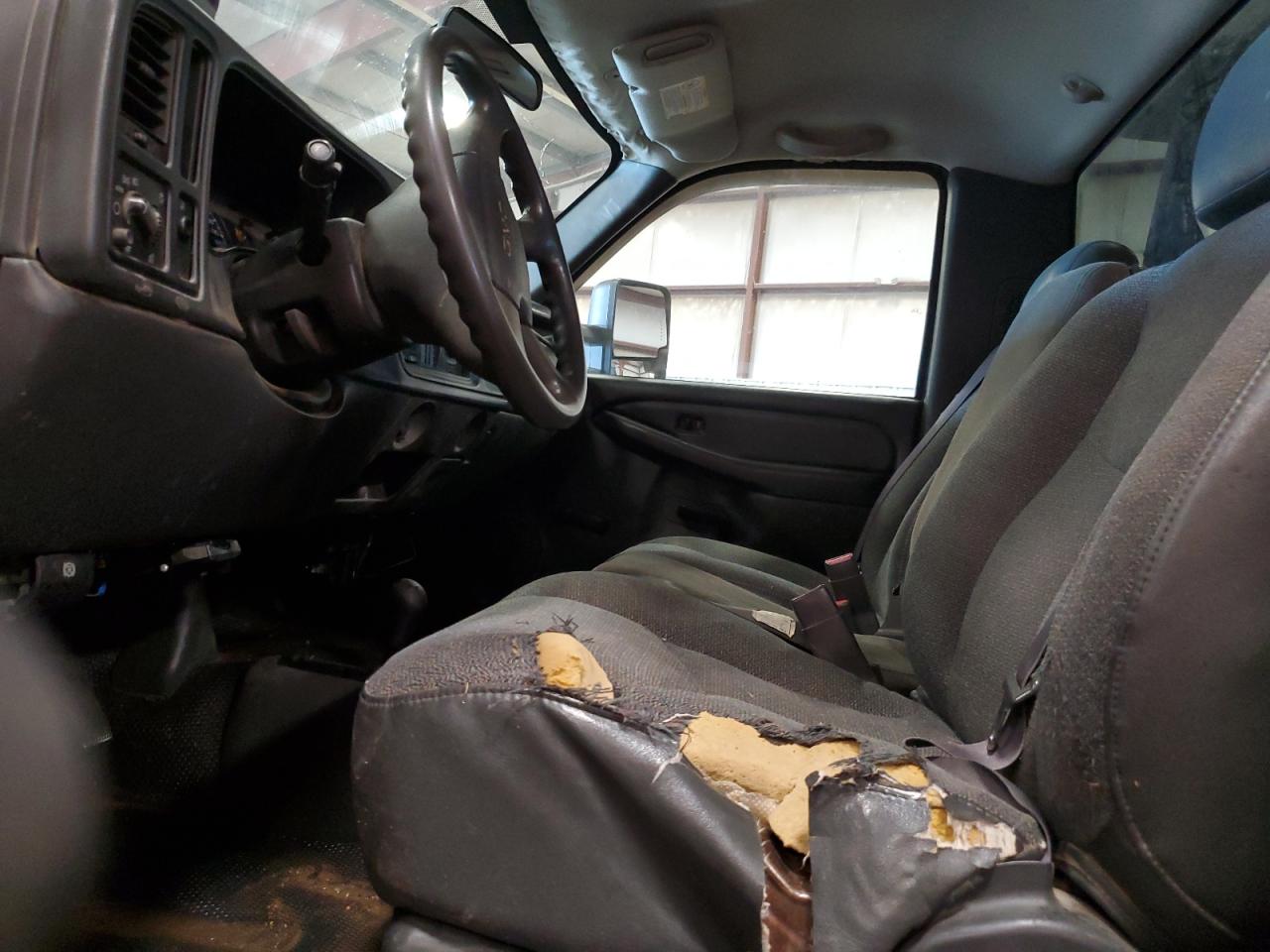 2006 GMC Sierra K2500 Heavy Duty VIN: 1GTHK24236E117877 Lot: 61779755