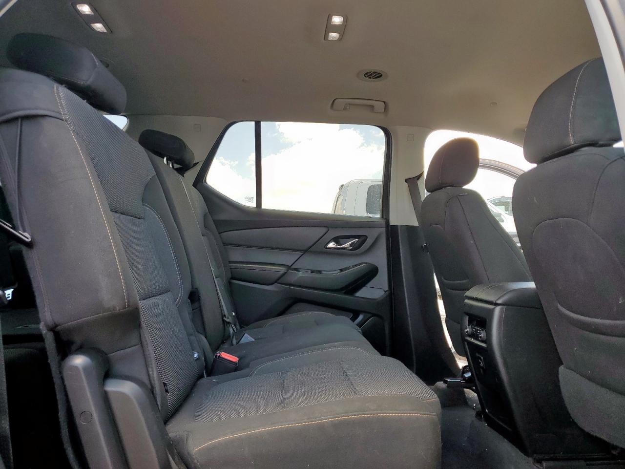 2018 Chevrolet Traverse Ls VIN: 1GNEVLKW1JJ152558 Lot: 65908055