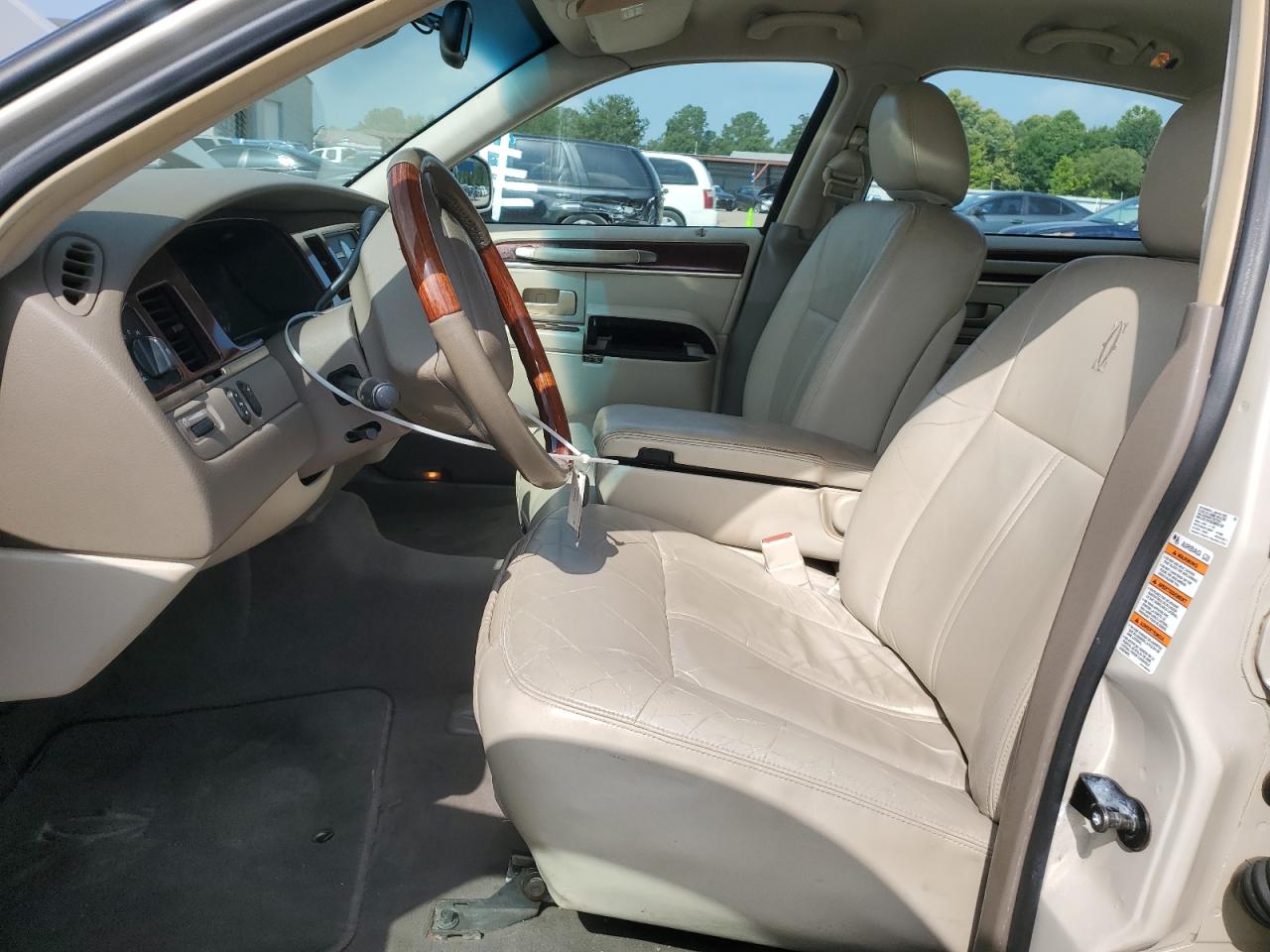 2003 Lincoln Town Car Cartier VIN: 1LNHM83W73Y603339 Lot: 63160135