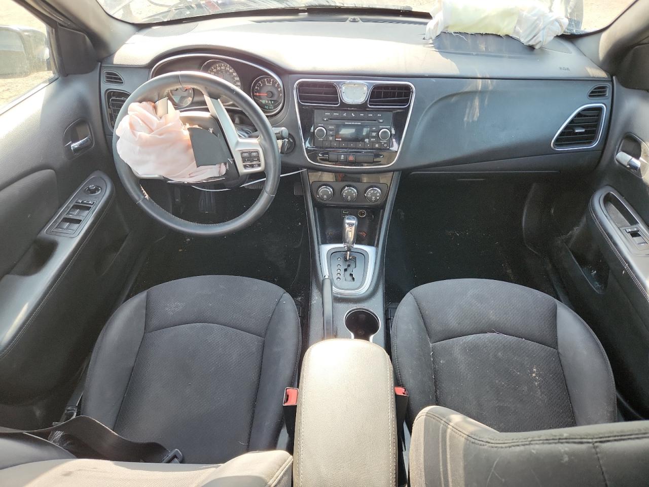 2013 Chrysler 200 Touring VIN: 1C3CCBBB2DN592397 Lot: 64137715