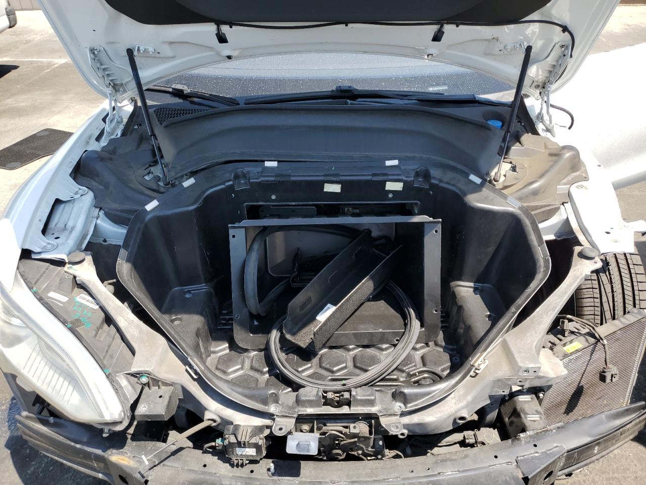 2016 Tesla Model S VIN: 5YJSA1E17GF136246 Lot: 65090445